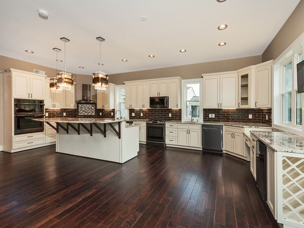 7612 Seven Mile Lane