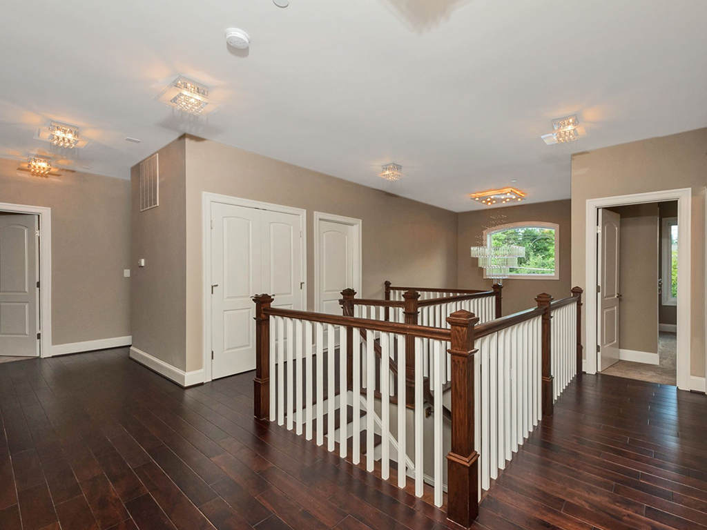 7612 Seven Mile Lane